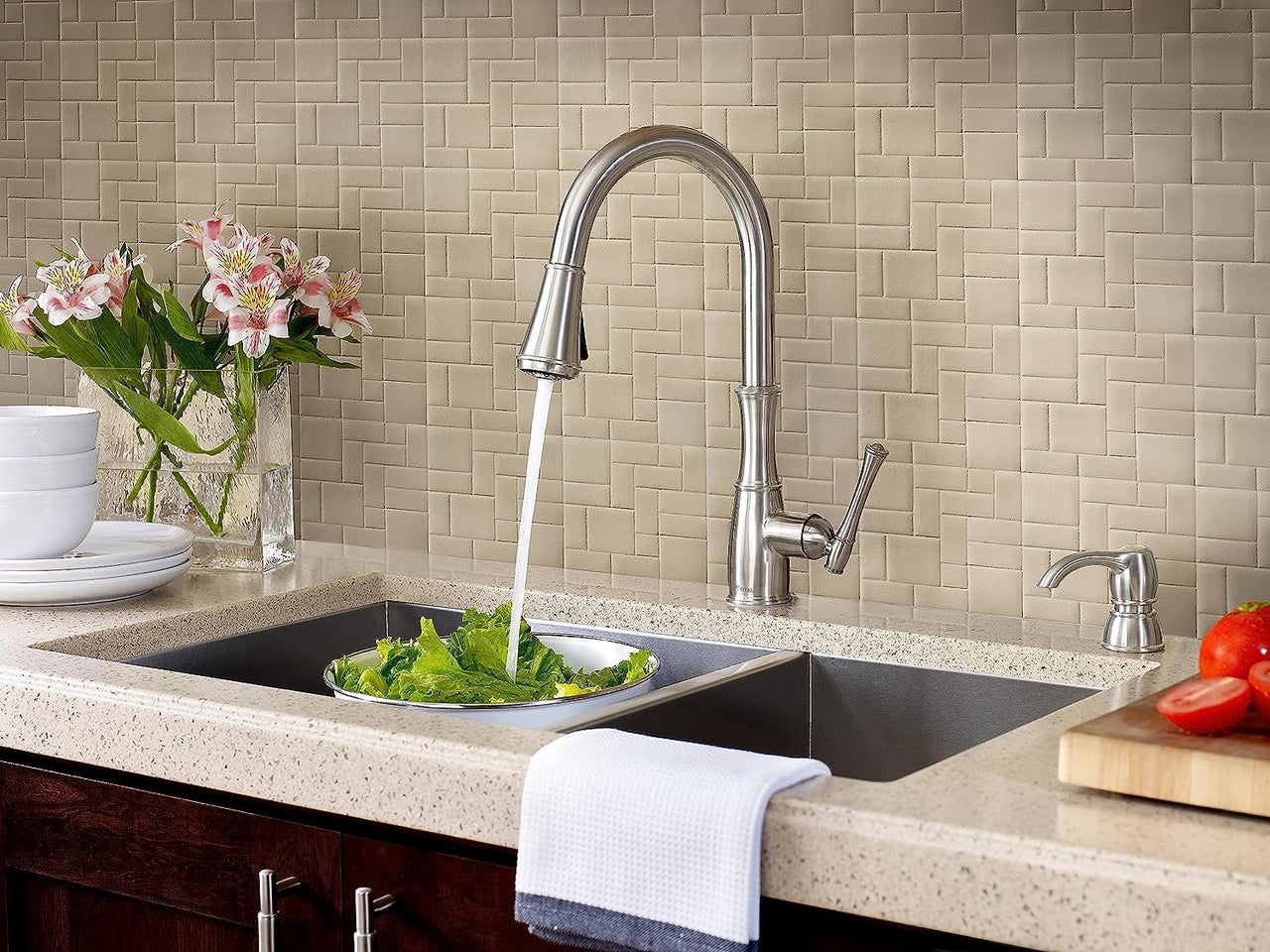 Pull-Down Kitchen Faucet | Pfister Wheaton Kitchen Faucet | Ruth Wy