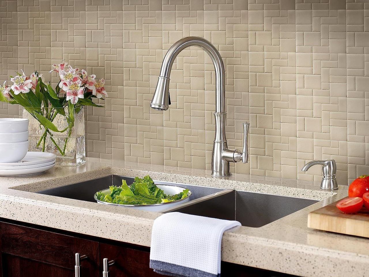 Pull-Down Kitchen Faucet | Pfister Wheaton Kitchen Faucet | Ruth Wy